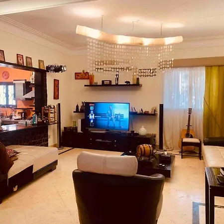Modern Vibrant Living Apartment Cairo Exterior photo