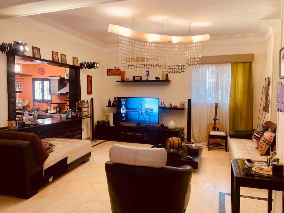 Modern Vibrant Living *